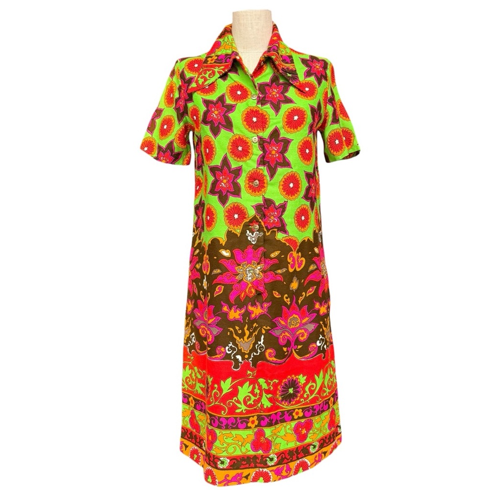Vintage 1960s Mod Psychedelic Neon Green Floral Pattern Mod Shirt Dress S/M